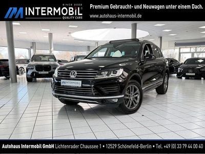 Gebraucht VW Touareg R-line 262 PS (192 kW) 2017 Deep black perleffekt SUV