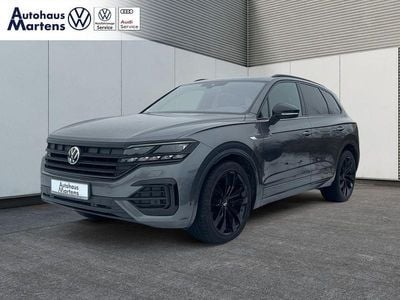 Grau Gebraucht 2022 VW Touareg R-line SUV | 48.980 € (Fairer Preis)