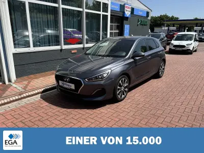 Gebraucht Hyundai i30 Premium 140 PS (102 kW) 2019 Grau metallic