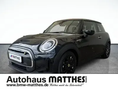 Gebraucht Mini Cooper SE Classic 135 kW (184 PS) 2023 Schwarz Kleinwagen