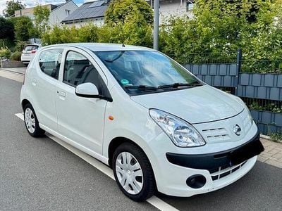 Nissan Pixo