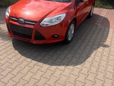Gebraucht Ford Focus 116 PS (85 kW) 2011 Orange Kombi