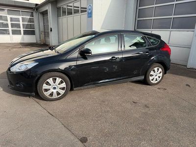 Gebraucht Ford Focus Trend 101 PS (74 kW) 2013 Schwarz Limousine