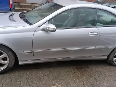 Gebraucht Mercedes CLK240 152 PS (111 kW) 2005 Silber Coupé