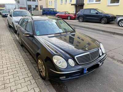 gebraucht Mercedes E320 Kombi 7-Sitzer LPG inkl Ersatzmotor