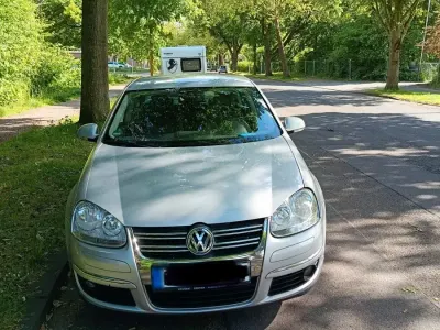 Gebraucht VW Jetta 140 PS (102 kW) 2007 Silber Limousine