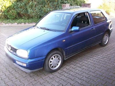 Gebraucht VW Golf III 75 PS (55 kW) 1996 Blau Limousine
