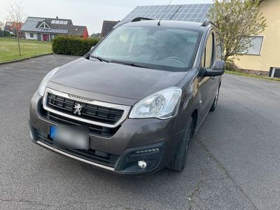 gebraucht Peugeot Partner Tepee Allure Blue HDi 120Ps Stop und Start