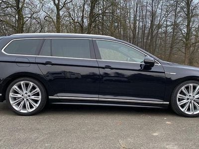 Gebraucht VW Passat Highline 239 PS (175 kW) 2015 Schwarz Kombi