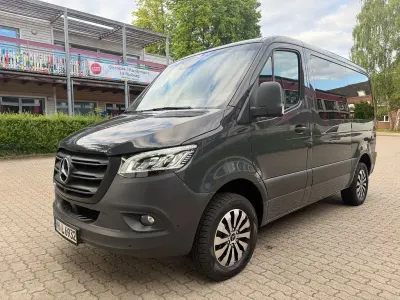 Gebraucht Mercedes Sprinter 163 PS (119 kW) 2019 Grau Van