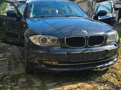 Usata BMW 116 122 CV (89 kW) 2009 Nero Utilitaria