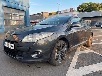 Second-hand Renault Mégane III 131 CP (96 kW) 2009 Negru Coupe