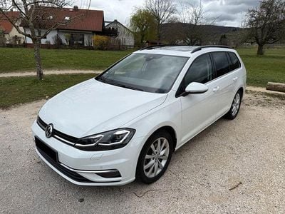 Gebraucht VW Golf VII Highline 150 PS (110 kW) 2020 Weiß Kombi