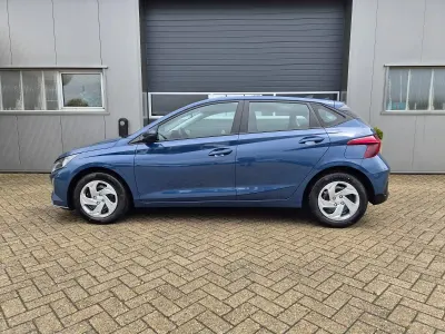 Neu Hyundai i20 90 PS (66 kW) 2026 Vibrant blue Kleinwagen