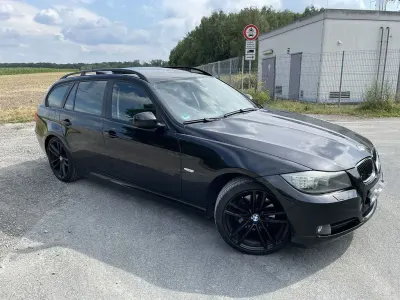 Gebraucht BMW 320 Sport Line 170 PS (125 kW) 2009 Schwarz Kombi