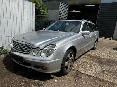 Mercedes E220