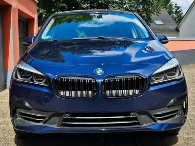 BMW 216