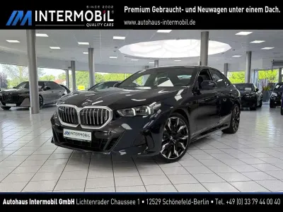 Gebraucht BMW 540 M Sport 303 PS (222 kW) 2025 Carbonschwarz Limousine