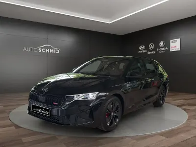Neu Skoda Octavia RS 265 PS (194 kW) 2026 Schwarzmagic perleffekt Kombi