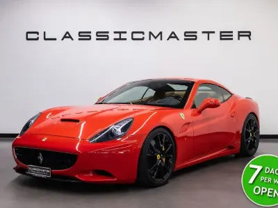 Usata Ferrari California 466 CV (342 kW) 2010 Rosso Cabrio