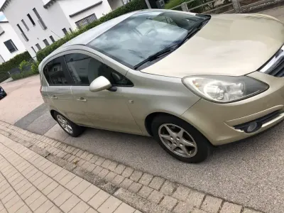 Gebraucht Opel Corsa Color Edition 90 PS (66 kW) 2009 Gold Kleinwagen