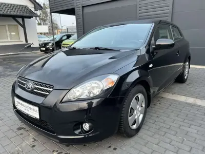 Brugt Kia Ceed Vision 90 HK (66 kW) 2010 Sort Hatchback