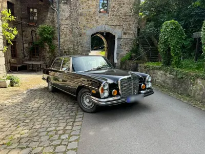 Gebraucht Mercedes 300 200 PS (147 kW) 1971 Schwarz Limousine