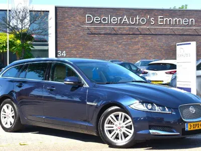 Gebraucht Jaguar XF Sportbrake 163 PS (119 kW) 2014 Blau Kombi