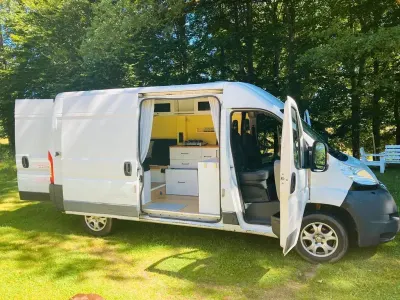 Gebraucht Peugeot Boxer 120 PS (88 kW) 2010 Weiß Van