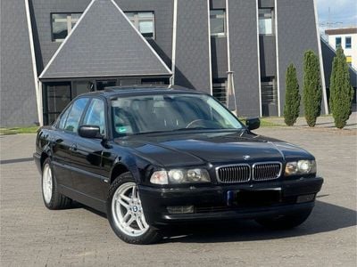 BMW 735