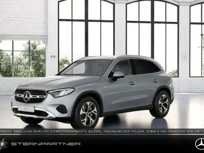 Usata Mercedes GLC300e Avantgarde 197 CV (144 kW) 2025 Argento SUV