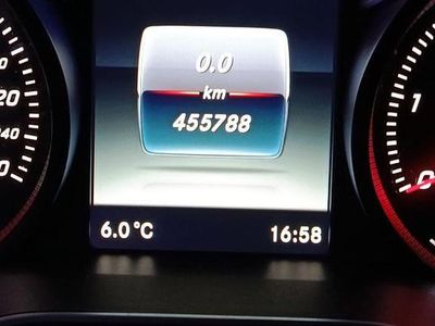 Gebraucht Mercedes V250 Avantgarde 190 PS (139 kW) 2015 Braun Van / Kleinbus