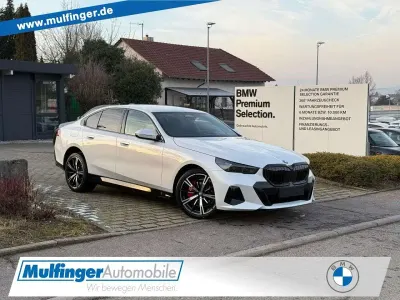 Neu BMW 550e M Sport 489 PS (359 kW) 2025 Weiß Limousine