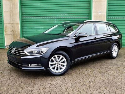Schwarz Gebraucht 2016 VW Passat Comfortline Kombi | 15.799 € (Fairer Preis)