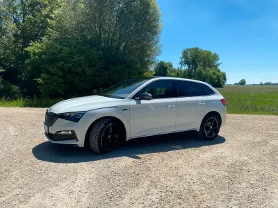 Gebraucht Skoda Scala Monte Carlo 110 PS (80 kW) 2021 Weiß Kleinwagen