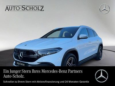 Weiß Gebraucht 2023 Mercedes EQA300 AMG SUV | 34.775 € (Guter Preis)