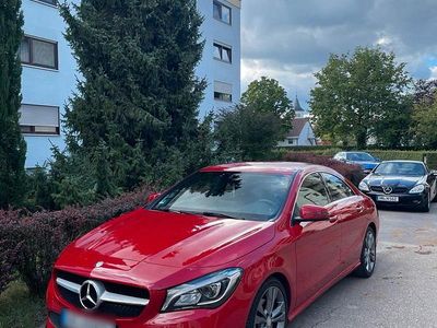 Gebraucht Mercedes CLA180 122 PS (89 kW) 2017 Rot Limousine