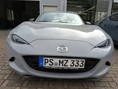 Nuova Mazda MX5 132 CV (97 kW) 2025 Grigio Cabrio