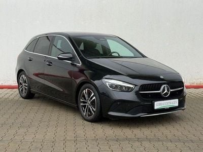 Gebraucht Mercedes 180 116 PS (85 kW) 2025 Kosmosschwarz metalliclack 191u (metallic) Limousine