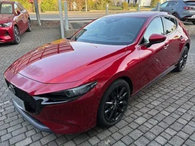 Gebraucht Mazda 3 Edition 179 PS (131 kW) 2020 Rot Limousine