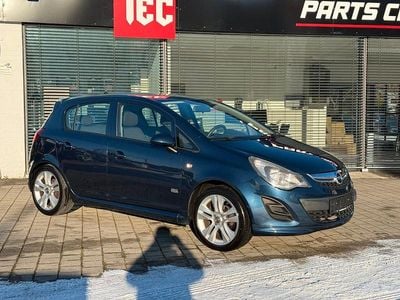 Blau Gebraucht 2014 Opel Corsa Edition Kleinwagen | 6.500 € (Etwas zu teuer)