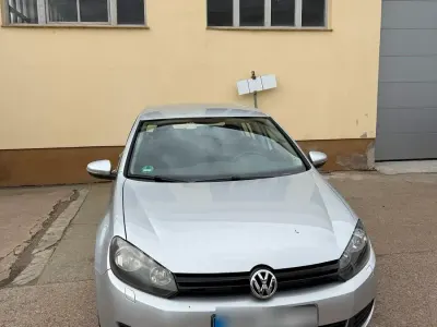Gebraucht VW Golf VI 80 PS (58 kW) 2010 Grau Kleinwagen