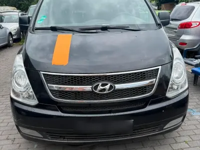 Gebraucht Hyundai H-1 170 PS (125 kW) 2012 Schwarz Van / Kleinbus