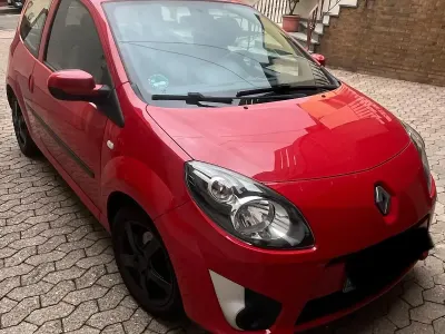 Gebraucht Renault Twingo 75 PS (55 kW) 2011 Rot Kleinwagen