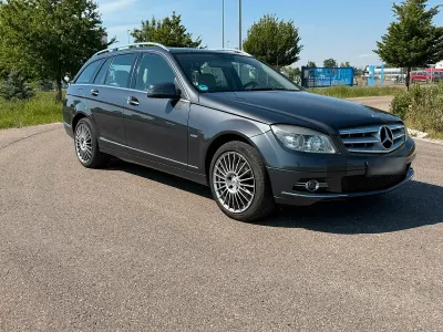 Gebraucht Mercedes C180 156 PS (114 kW) 2010 Grau Kombi