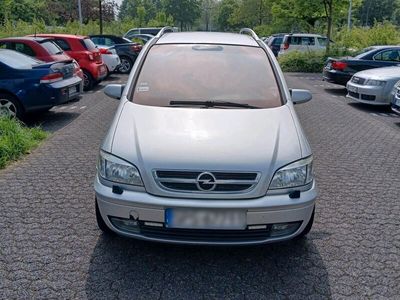 gebraucht Opel Zafira 
