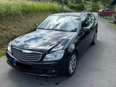 Gebraucht Mercedes 220 170 PS (125 kW) 2009 Schwarz Kombi