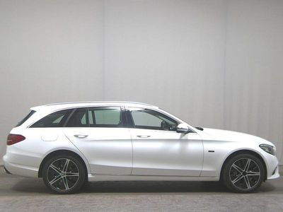 Gebraucht Mercedes C300e Avantgarde 306 PS (225 kW) 2019 Weiss Limousine