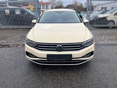 Beige Gebraucht 2022 VW Passat Business Kombi | 13.100 € (Superpreis)