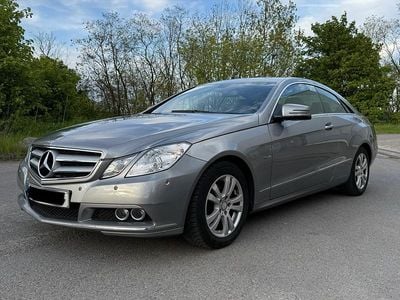 Gebraucht Mercedes E200 184 PS (135 kW) 2011 Grau Coupé